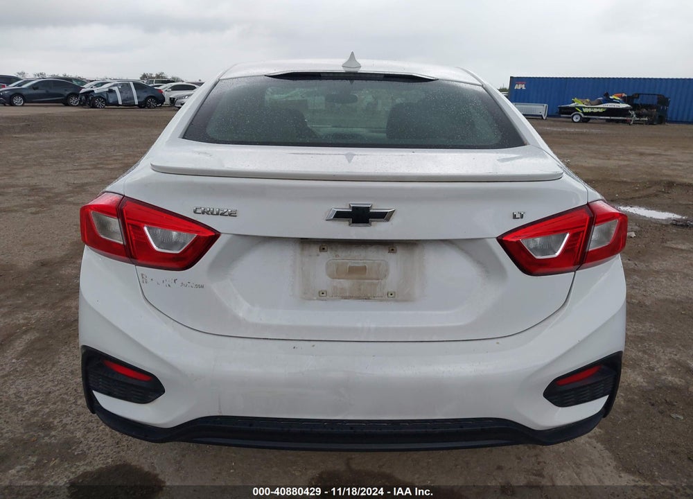 2018 CHEVROLET CRUZE LT AUTO VIN: 1G1BE5SM4J7189681
