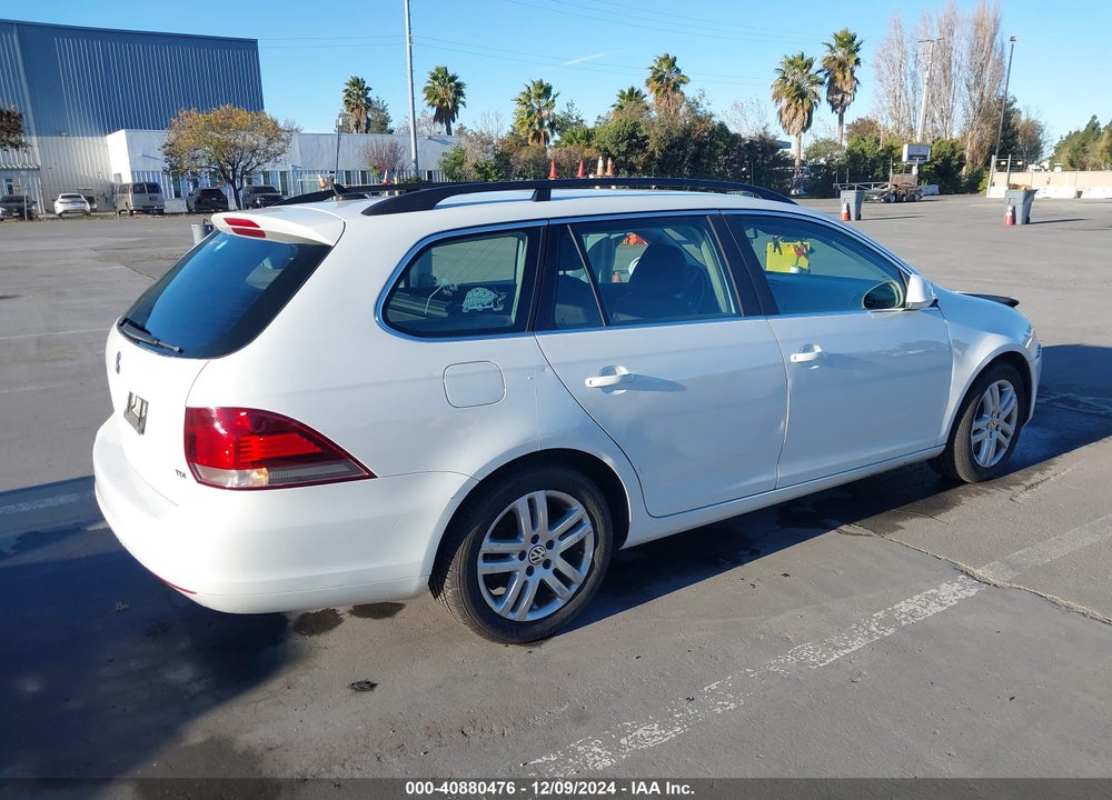 2014 VOLKSWAGEN JETTA SPORTWAGEN 2.0L TDI VIN: 3VWPL7AJXEM626758