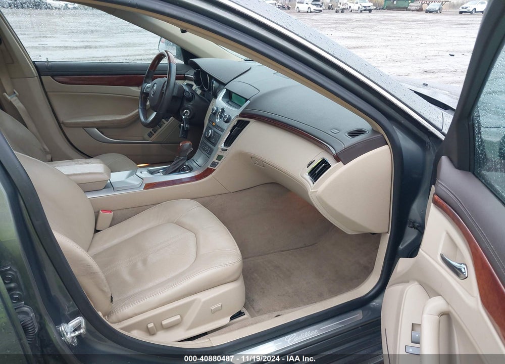 2011 CADILLAC CTS LUXURY VIN: 1G6DG5EY6B0116429