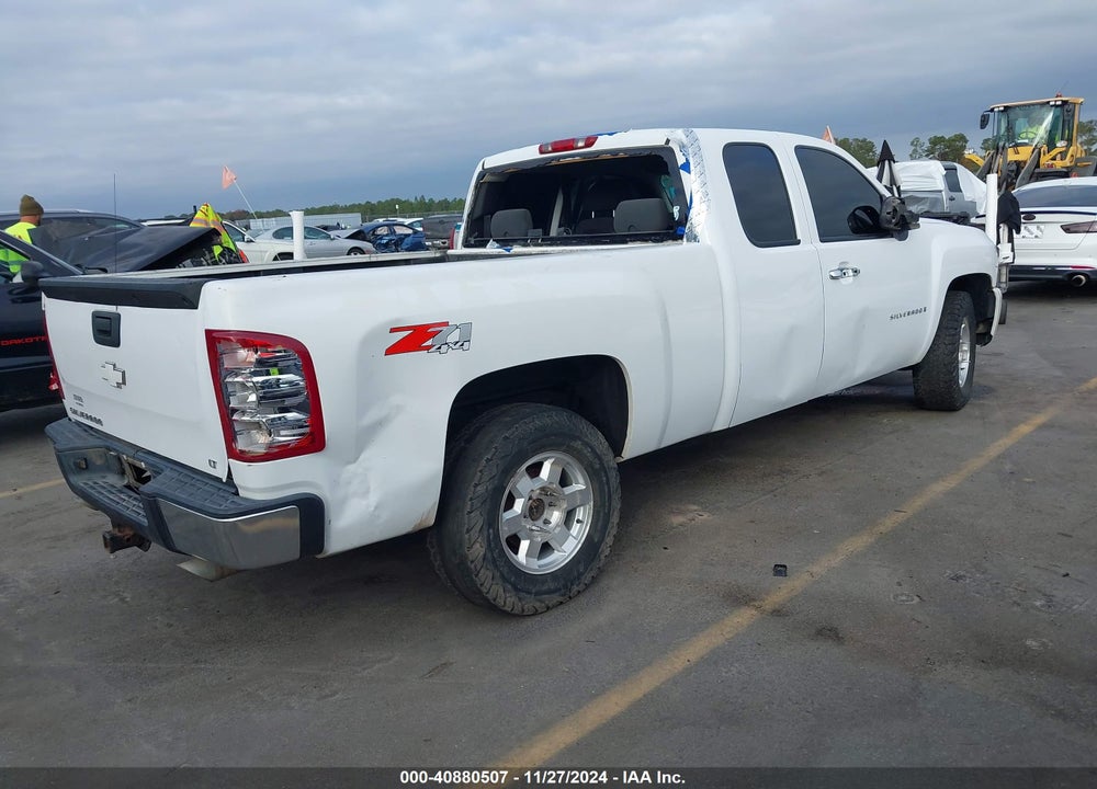 2007 CHEVROLET SILVERADO 1500 LT1 VIN: 2GCEK19JX71575481