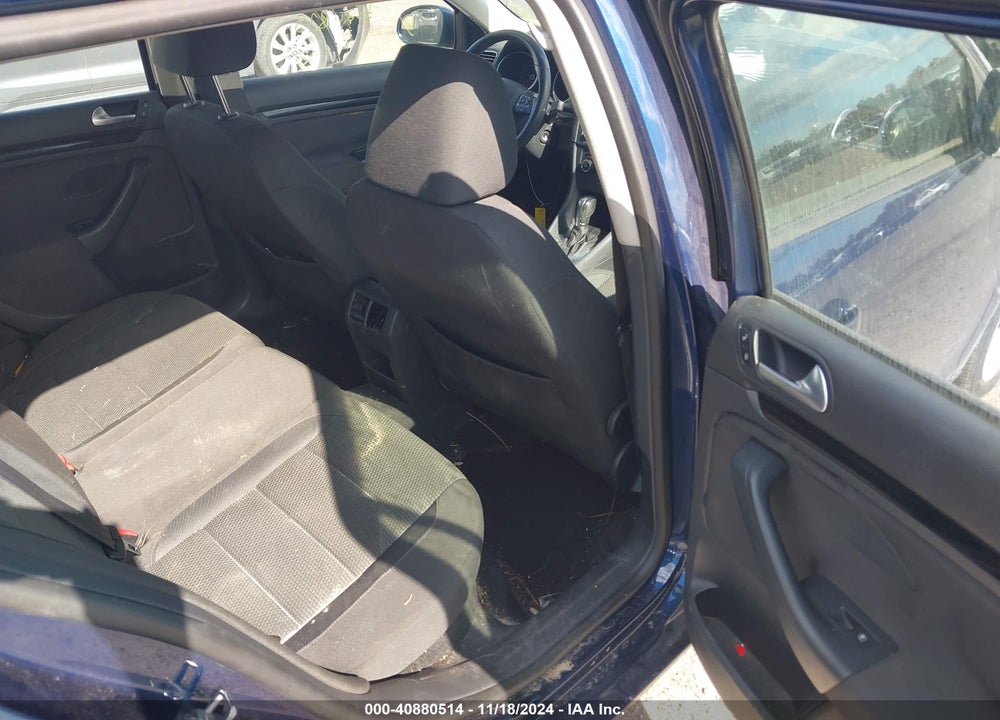 2014 VOLKSWAGEN JETTA SPORTWAGEN 2.5L S VIN: 3VWPP7AJ1EM602482