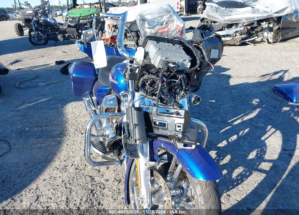 2017 HARLEY-DAVIDSON FLHXS STREET GLIDE SPECIAL VIN: 1HD1KRC18HB670675