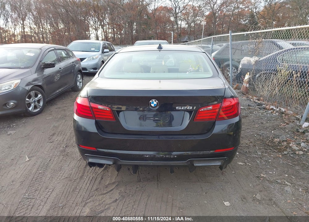 2012 BMW 528I XDRIVE VIN: WBAXH5C50CDW09546
