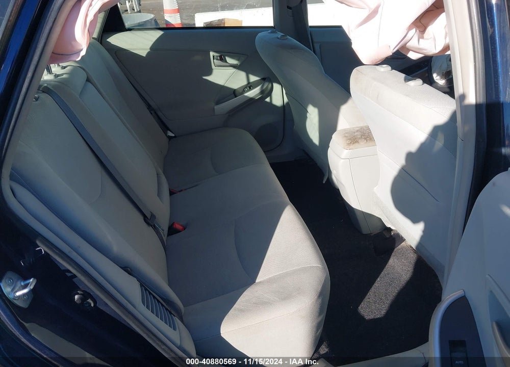 2015 TOYOTA PRIUS TWO VIN: JTDKN3DUXF0453320