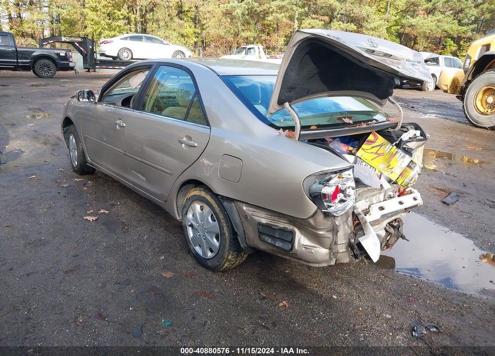 2005 TOYOTA CAMRY LE VIN: 4T1BE32K05U947920