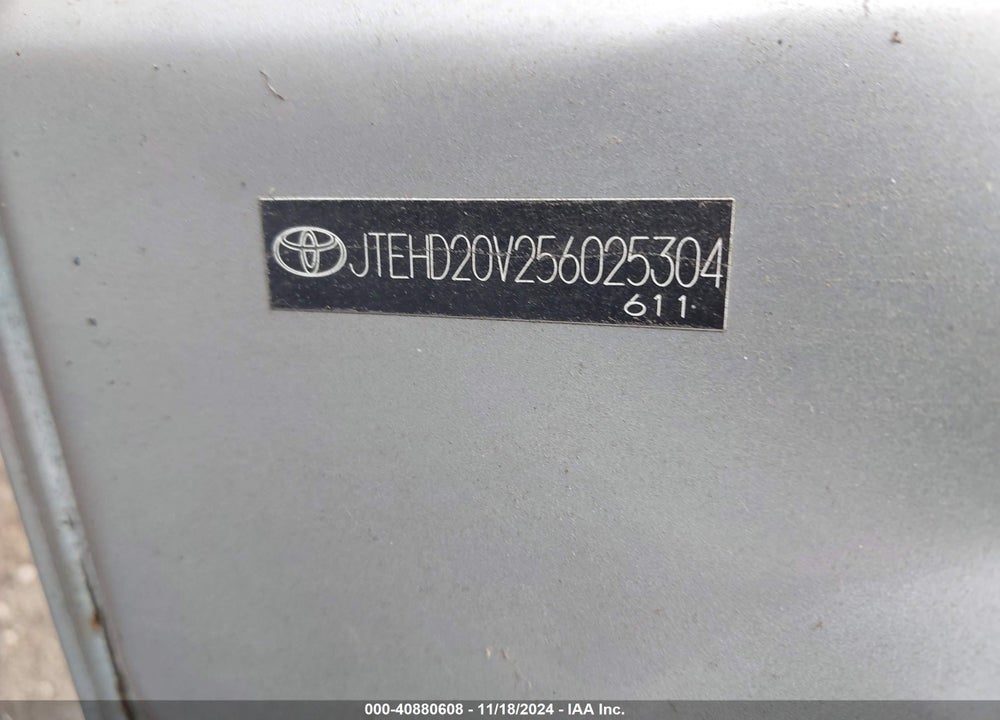 2005 TOYOTA RAV4 VIN: JTEHD20V256025304