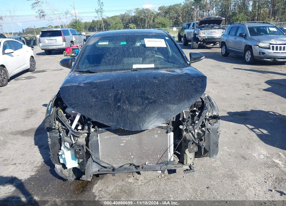 2019 TOYOTA C-HR XLE VIN: NMTKHMBX1KR100013