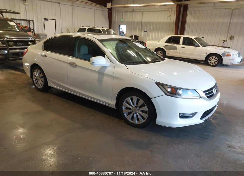 2013 HONDA ACCORD EX-L V-6 VIN: 1HGCR3F80DA040341