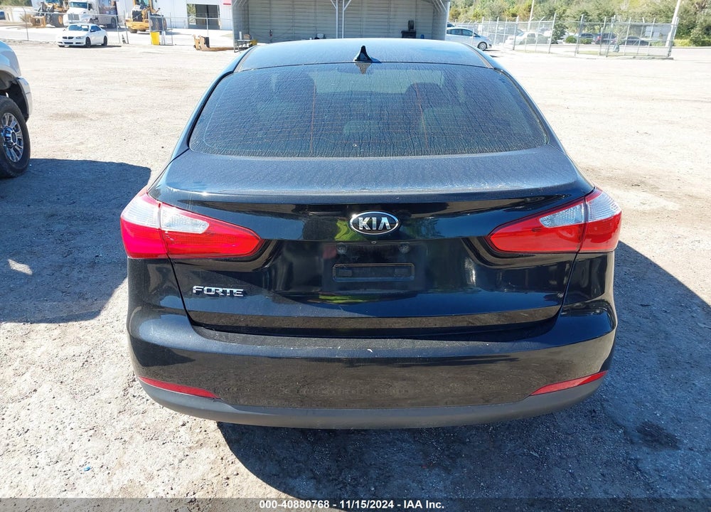 2015 KIA FORTE LX VIN: KNAFX4A68F5428276