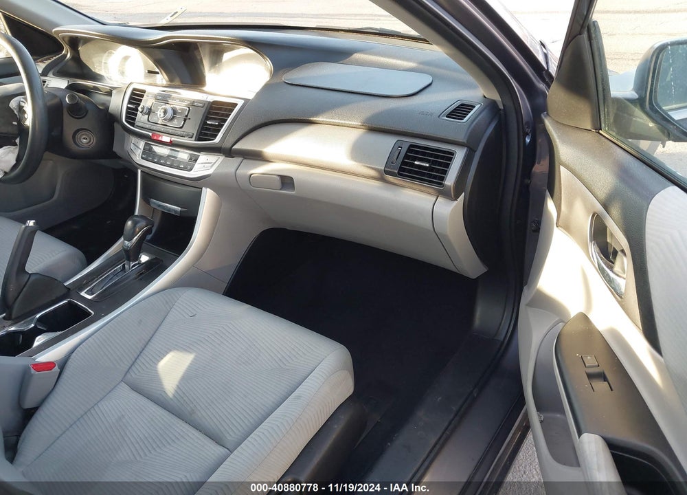 2015 HONDA ACCORD VIN: 1HGCR2F3XFA211386