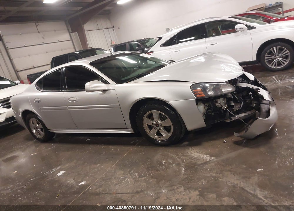 2005 PONTIAC GRAND PRIX VIN: 2G2WP522651350766