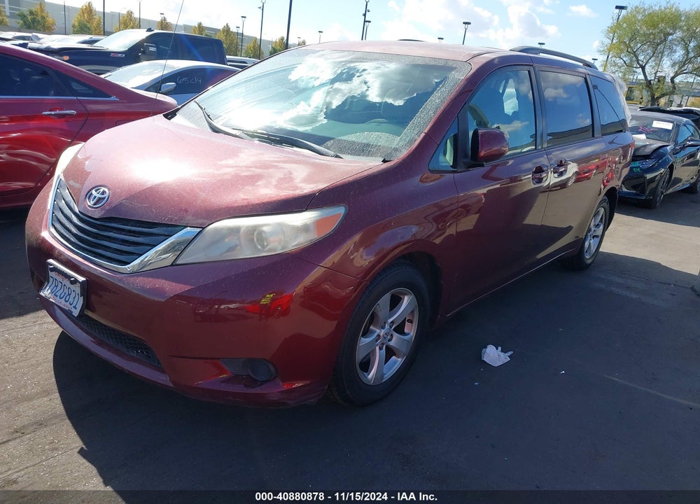 2014 TOYOTA SIENNA LE V6 8 PASSENGER VIN: 5TDKK3DC6ES406362