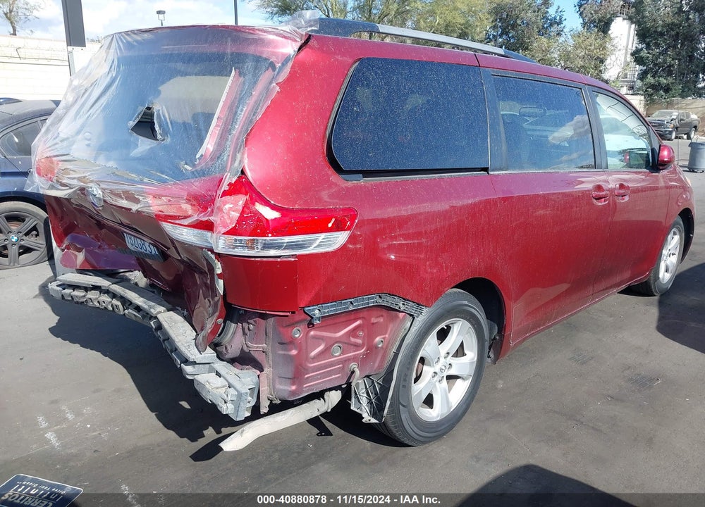 2014 TOYOTA SIENNA LE V6 8 PASSENGER VIN: 5TDKK3DC6ES406362