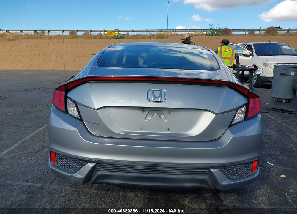 2018 HONDA CIVIC LX VIN: 2HGFC4B52JH302616