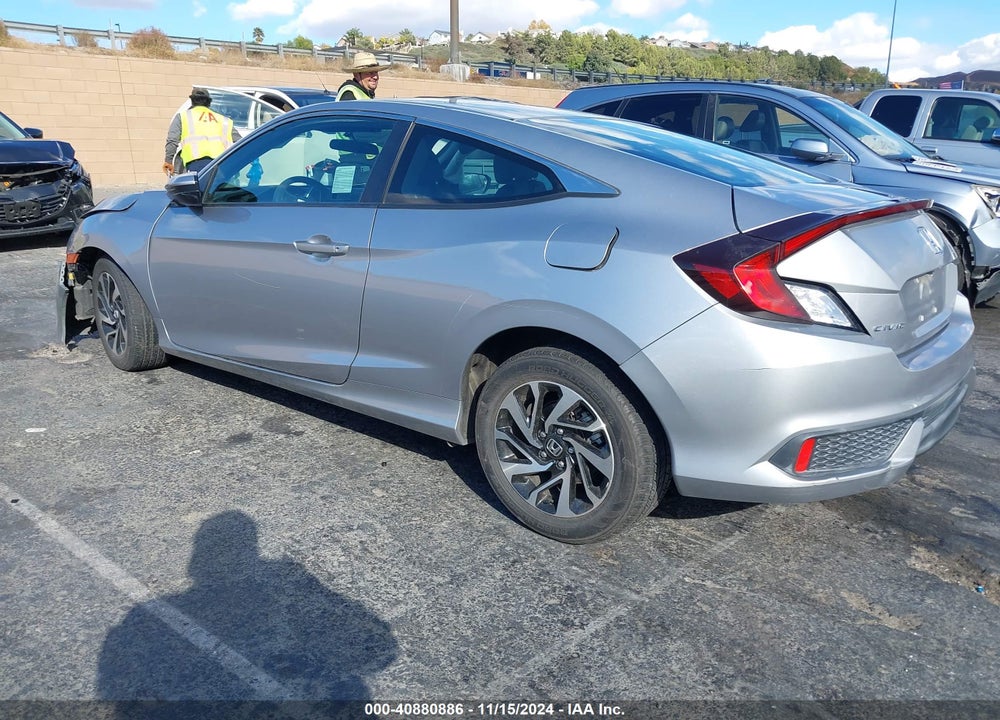 2018 HONDA CIVIC LX VIN: 2HGFC4B52JH302616