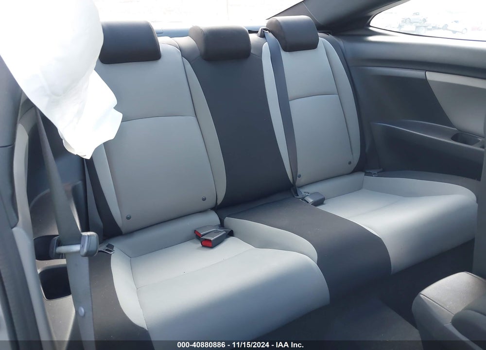 2018 HONDA CIVIC LX VIN: 2HGFC4B52JH302616