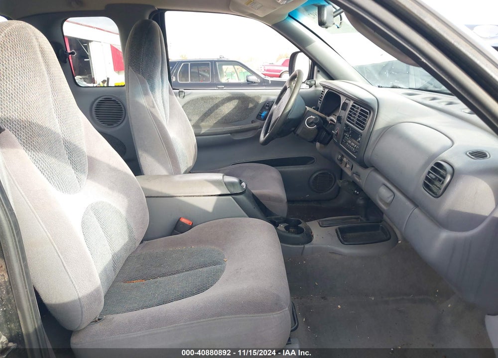 1999 DODGE DAKOTA SLT/SPORT VIN: 1B7GG22Y8XS203158