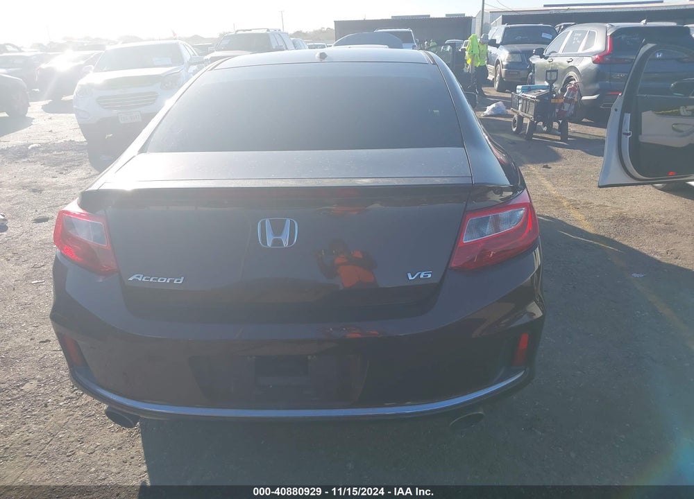 2013 HONDA ACCORD EX-L V-6 VIN: 1HGCT2B8XDA012161