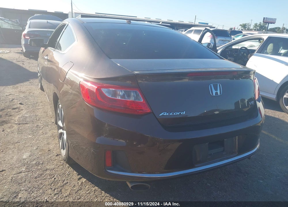 2013 HONDA ACCORD EX-L V-6 VIN: 1HGCT2B8XDA012161