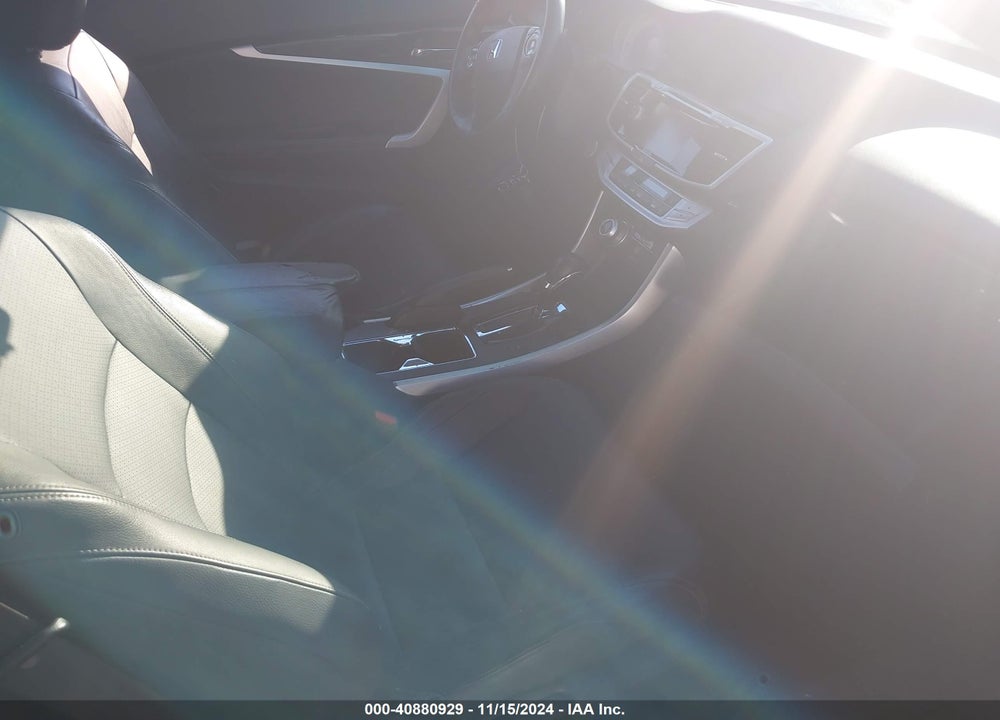 2013 HONDA ACCORD EX-L V-6 VIN: 1HGCT2B8XDA012161