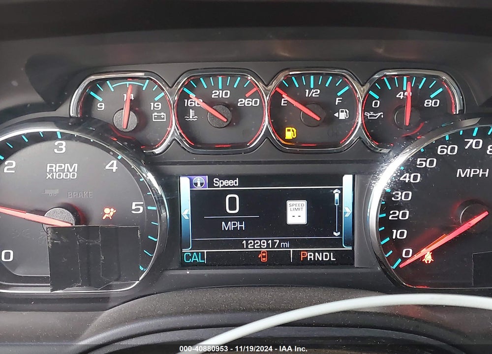 2017 CHEVROLET SUBURBAN LT VIN: 1GNSCHKC3HR115907