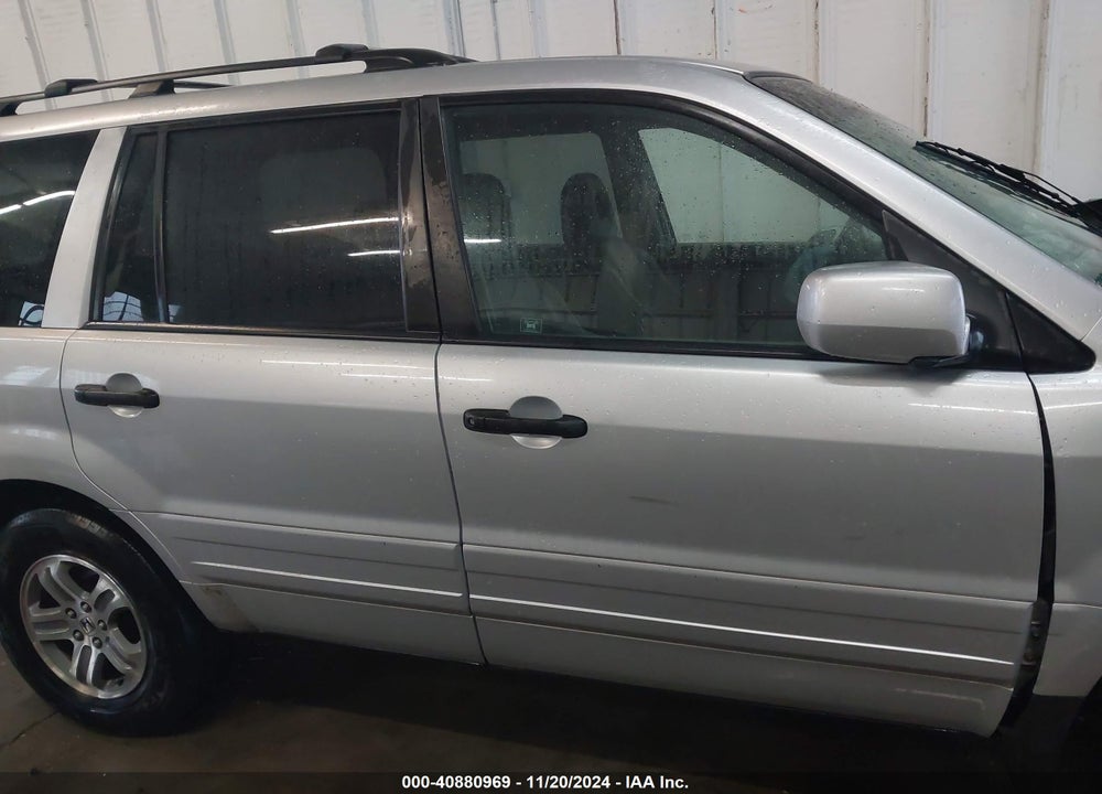 2004 HONDA PILOT VIN: 2HKYF18604H589222