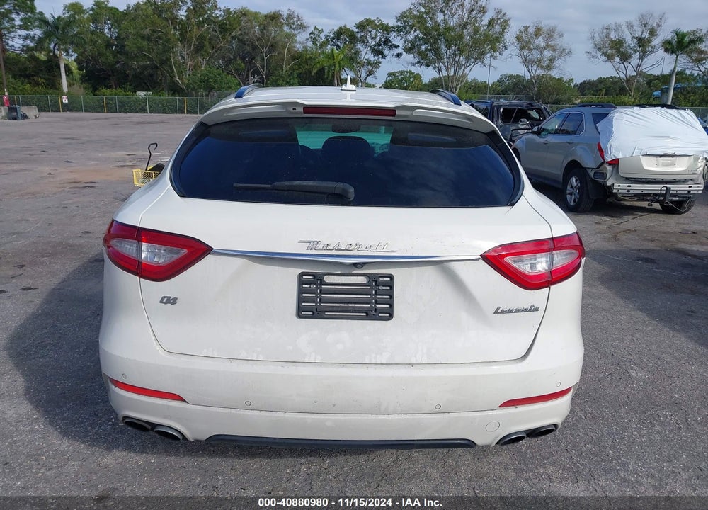 2018 MASERATI LEVANTE GRANSPORT VIN: ZN661XUS5JX294501