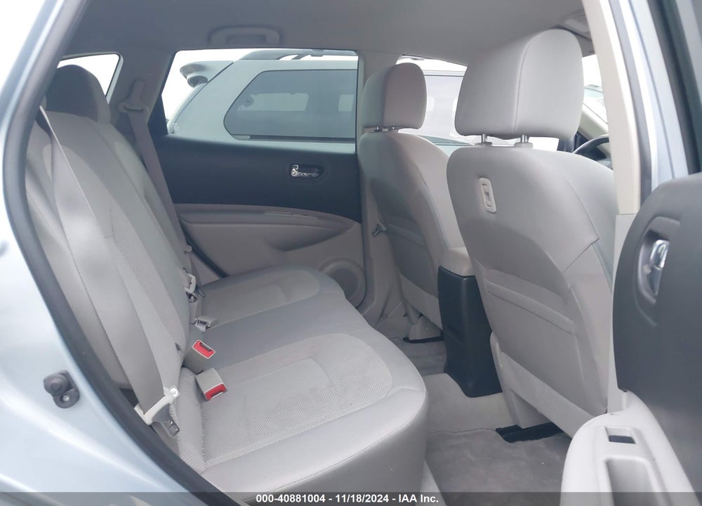 2015 NISSAN ROGUE SELECT S VIN: JN8AS5MT3FW158195