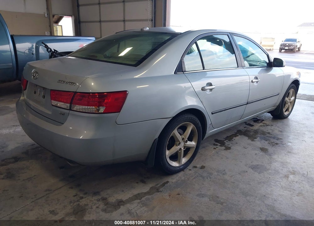 2008 HYUNDAI SONATA VIN: 5NPEU46F28H303566