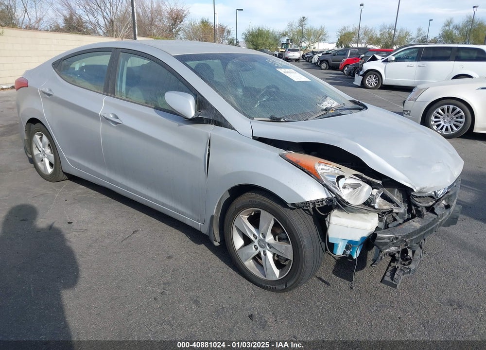 2013 HYUNDAI ELANTRA GLS VIN: KMHDH4AE8DU753488