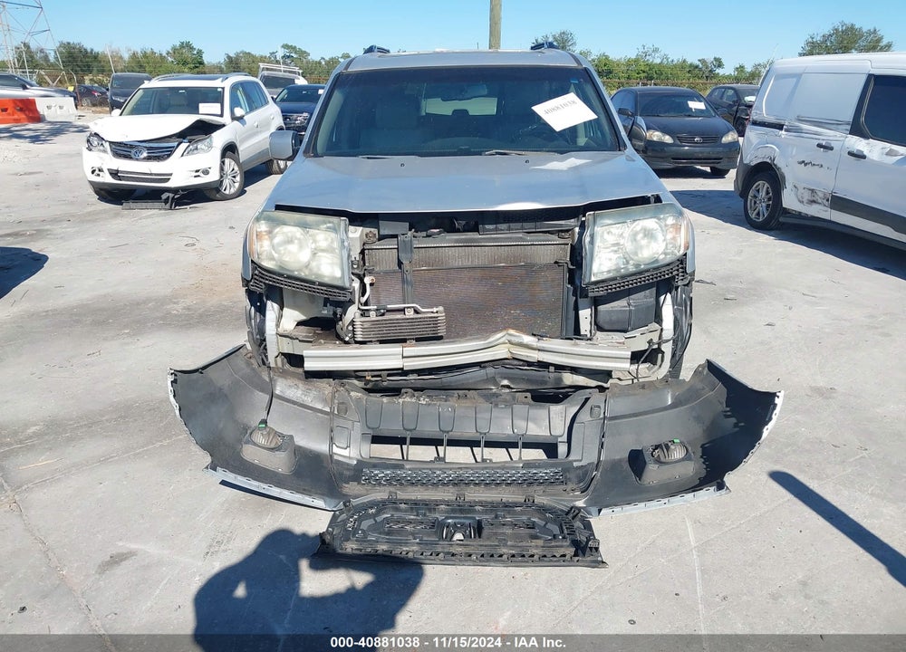 2011 HONDA PILOT EX-L VIN: 5FNYF3H56BB044270