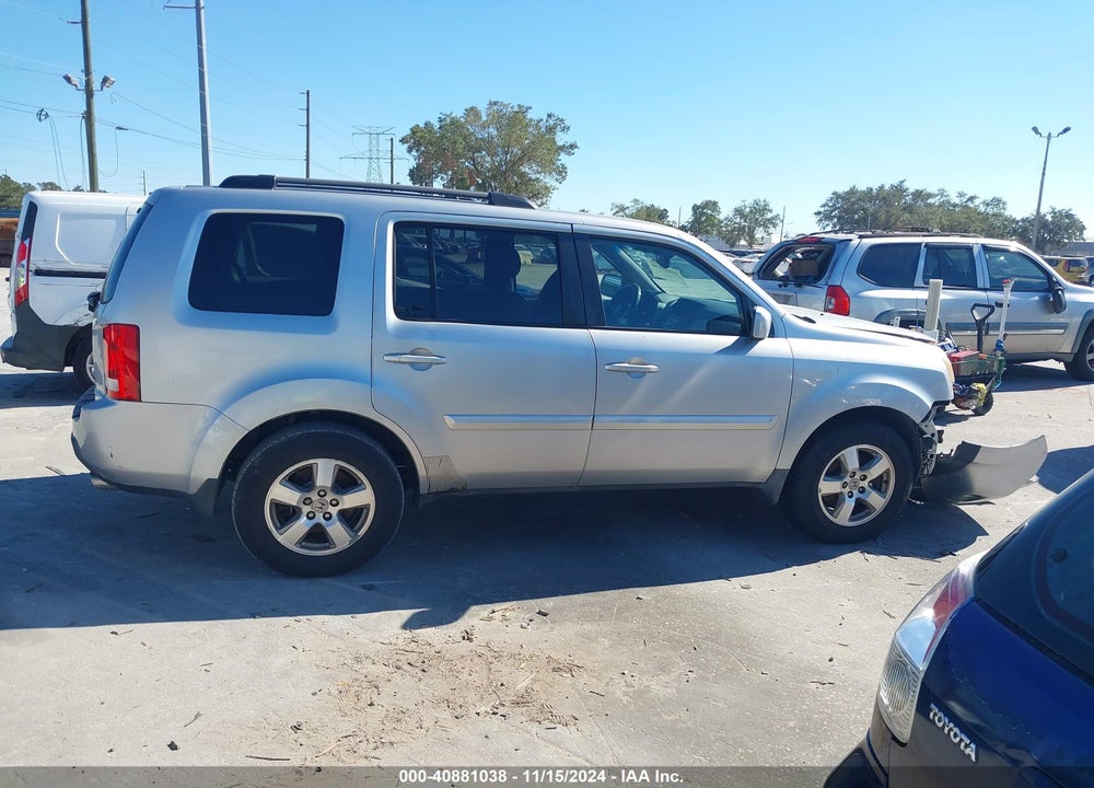 2011 HONDA PILOT EX-L VIN: 5FNYF3H56BB044270