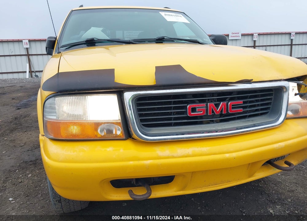 2003 GMC SONOMA SLS VIN: 1GTDT13X73K116747