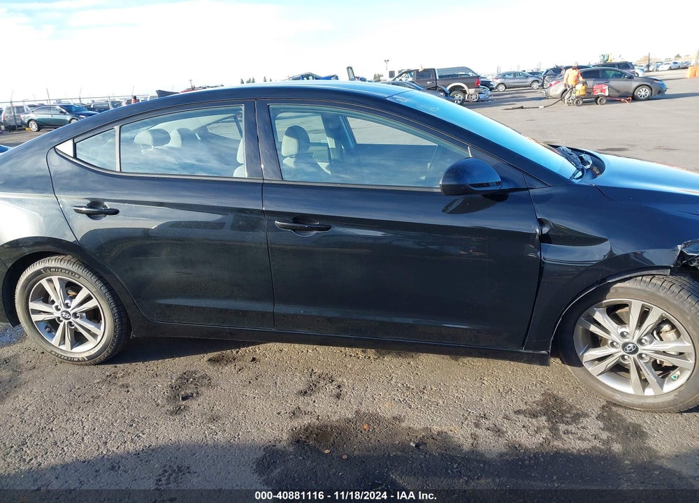 2018 HYUNDAI ELANTRA SEL VIN: 5NPD84LF3JH293706