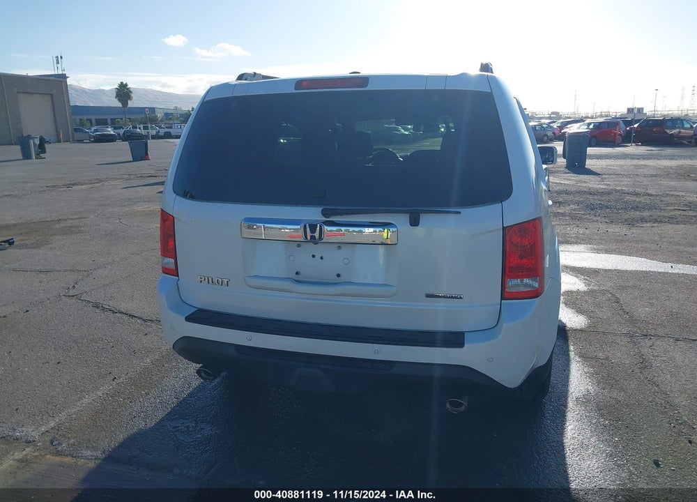 2015 HONDA PILOT TOURING VIN: 5FNYF3H91FB020306