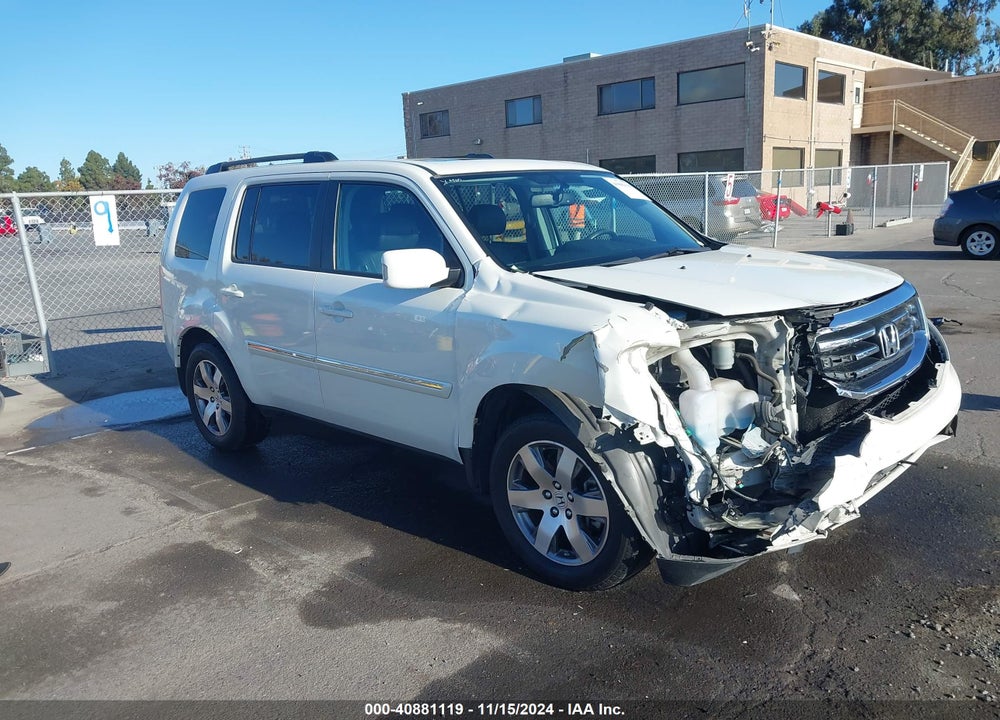 2015 HONDA PILOT TOURING VIN: 5FNYF3H91FB020306