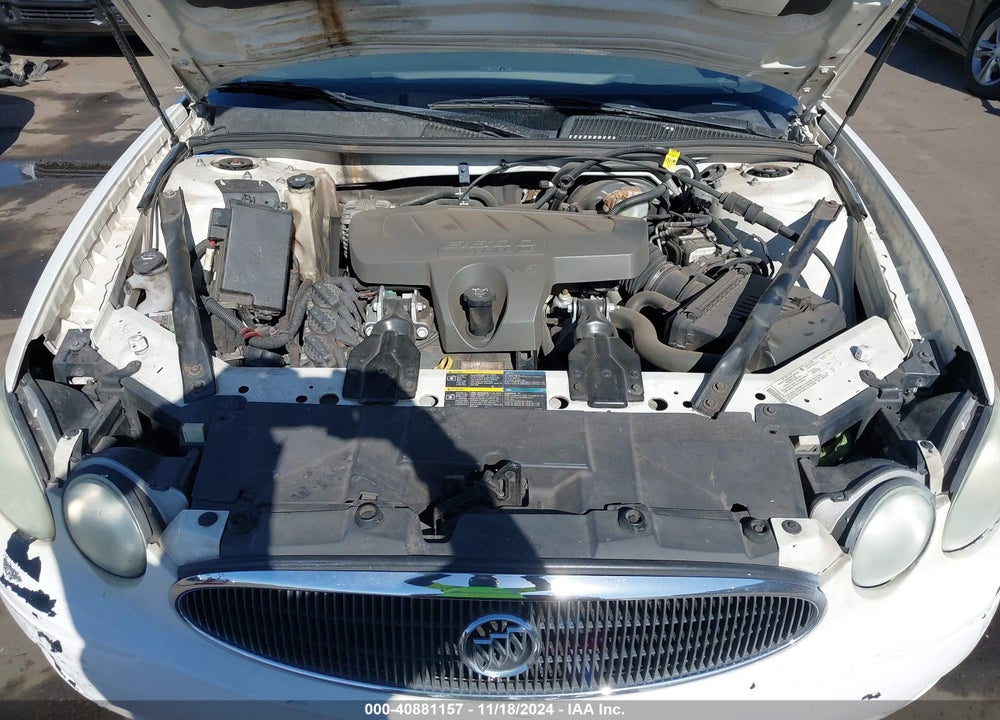 2006 BUICK LACROSSE CX VIN: 2G4WC582061112827
