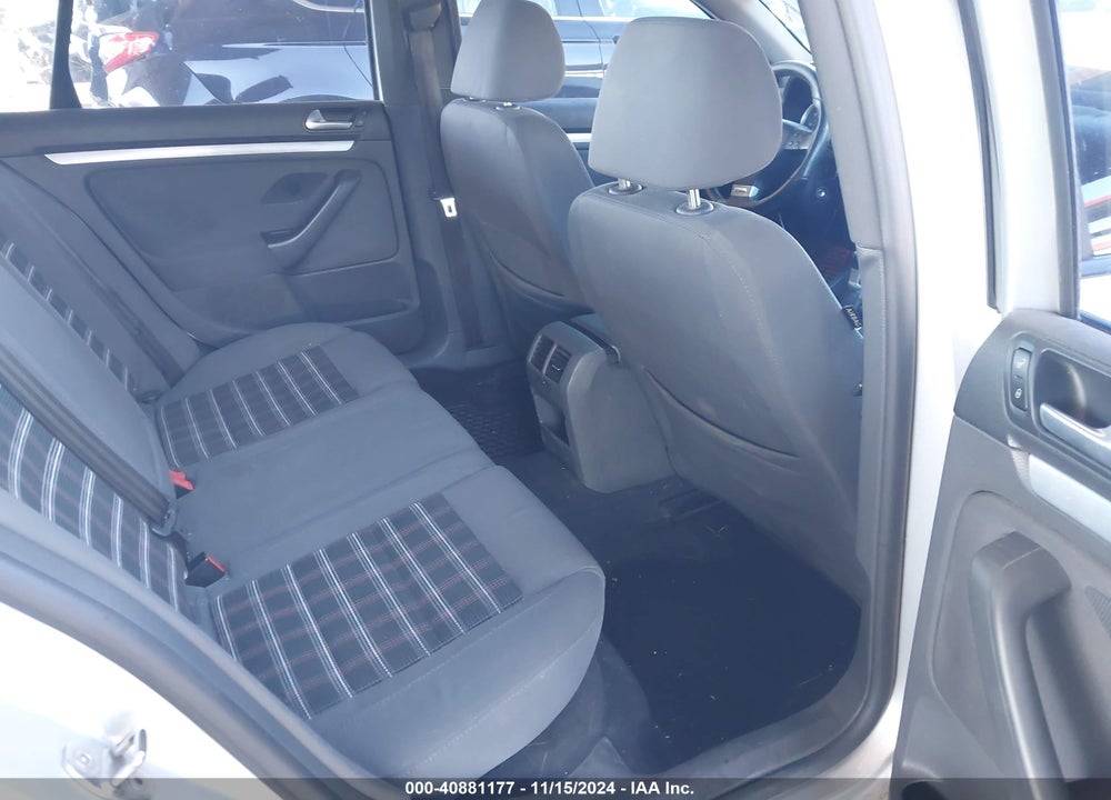 2007 VOLKSWAGEN JETTA GLI VIN: 3VWTJ71K27M121913