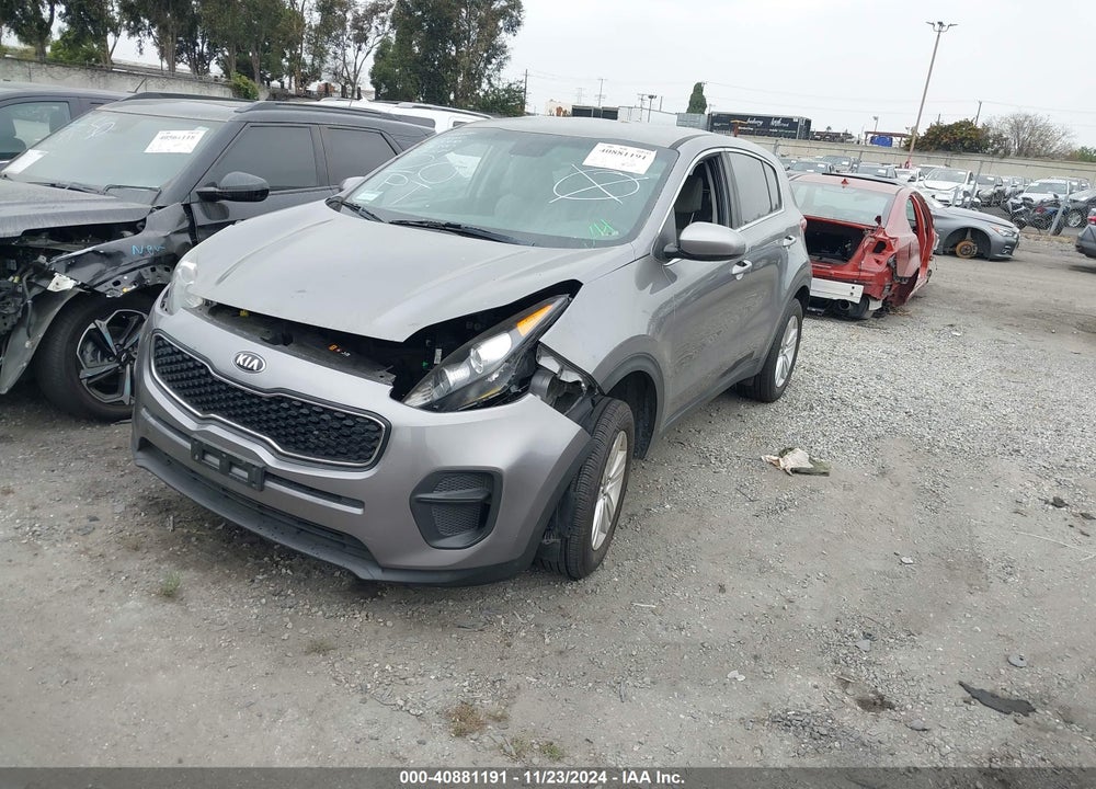 2018 KIA SPORTAGE LX VIN: KNDPM3AC6J7328965