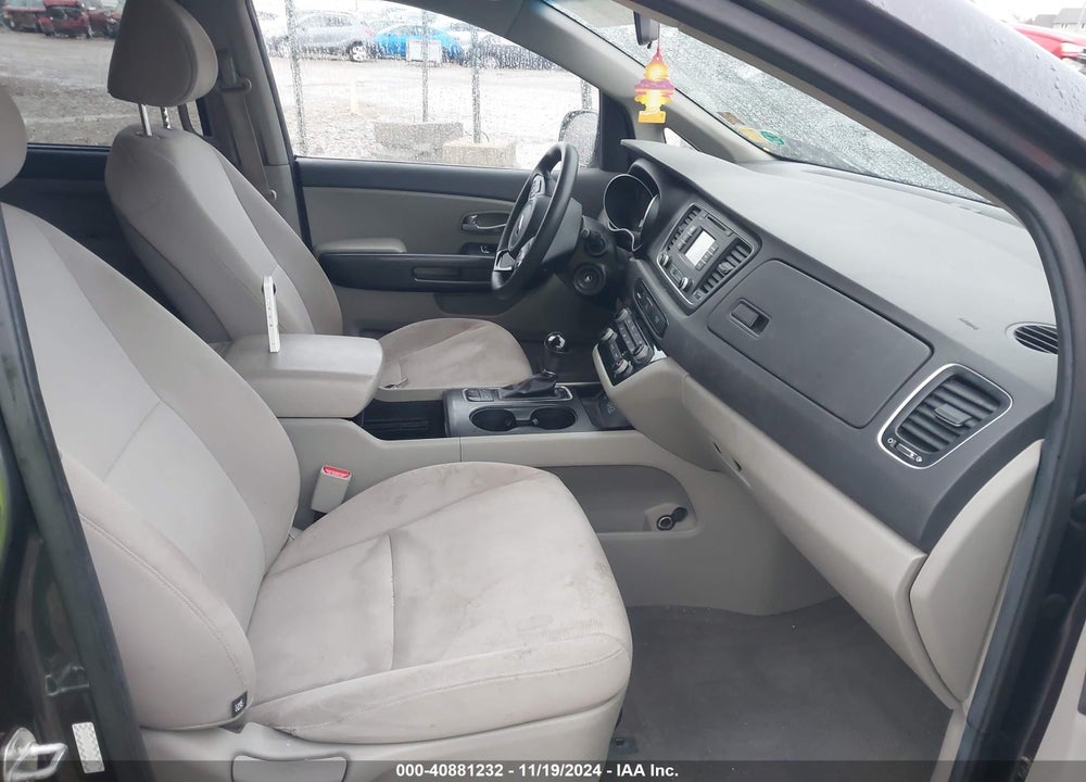 2015 KIA SEDONA LX VIN: KNDMB5C17F6052373