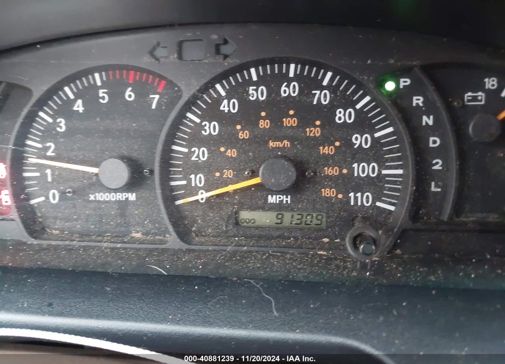 2001 TOYOTA TUNDRA LTD V8 VIN: 5TBBT48141S128379
