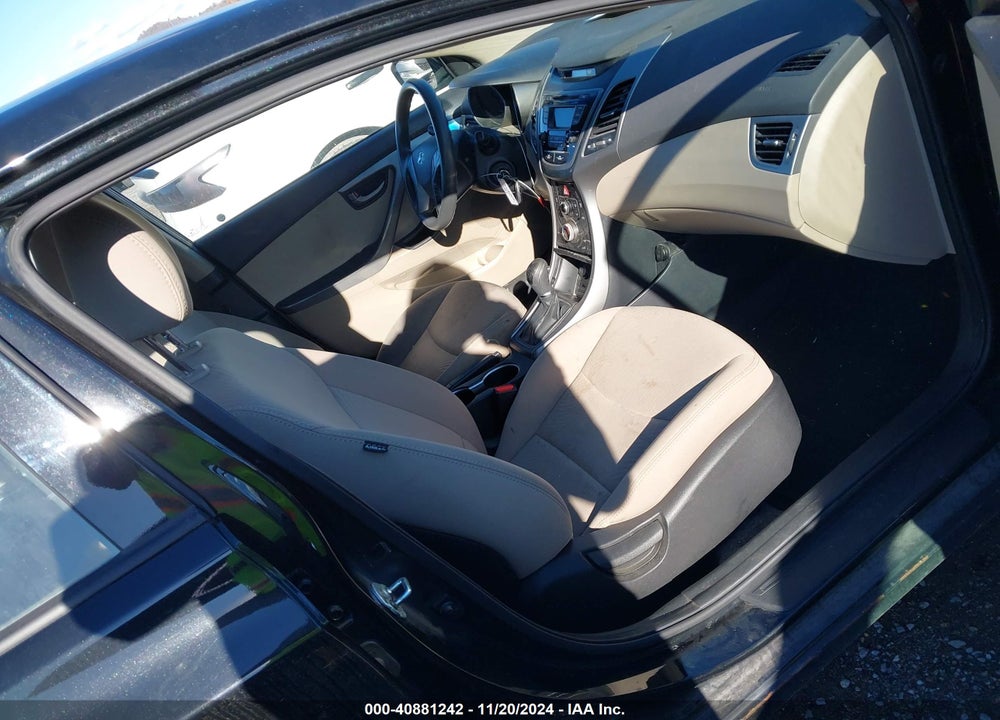 2016 HYUNDAI ELANTRA SE VIN: 5NPDH4AE8GH712975