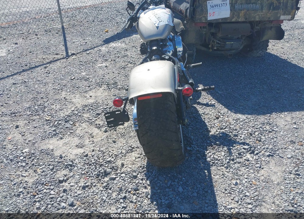 2018 HARLEY-DAVIDSON FXBR BREAKOUT VIN: 1HD1YEJ17JC053407