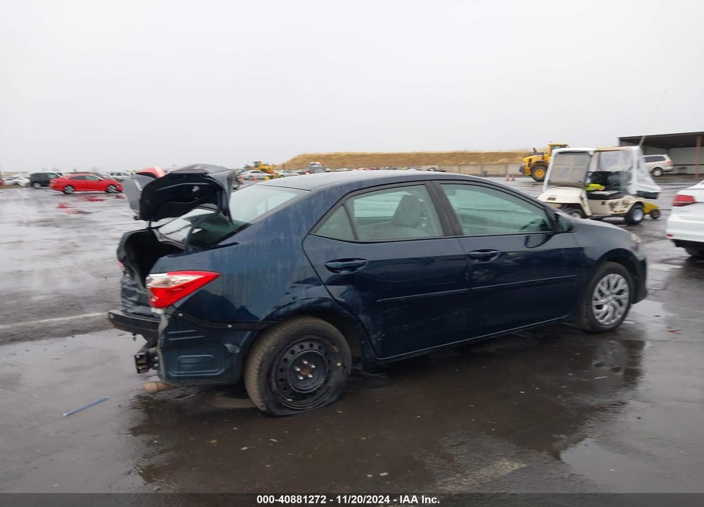 2018 TOYOTA COROLLA LE VIN: 2T1BURHE8JC002393
