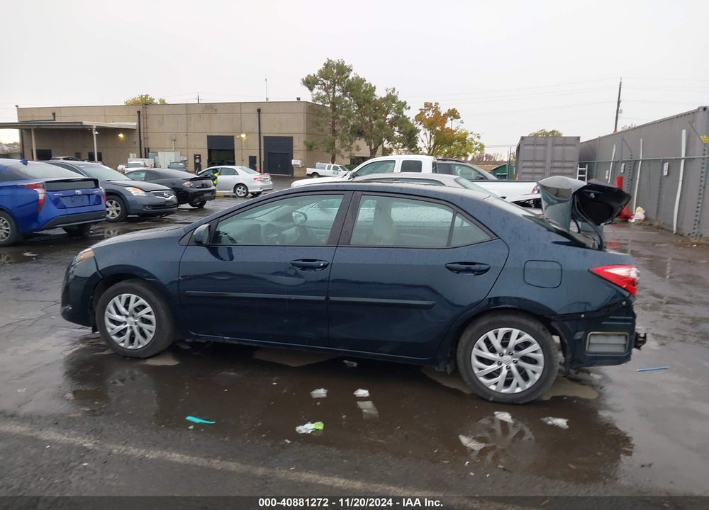2018 TOYOTA COROLLA LE VIN: 2T1BURHE8JC002393