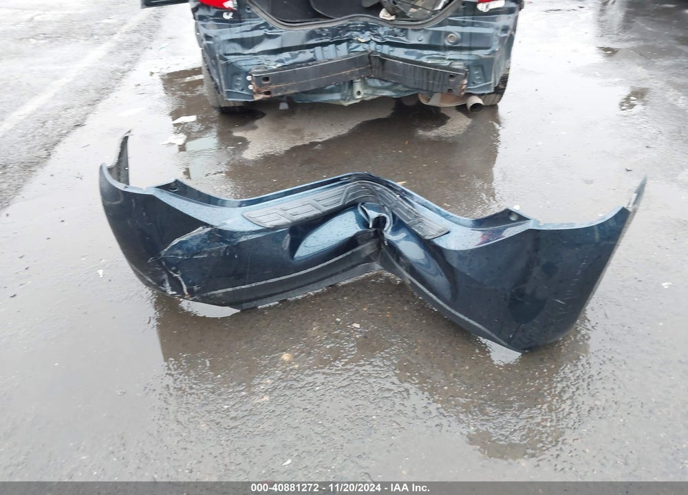 2018 TOYOTA COROLLA LE VIN: 2T1BURHE8JC002393