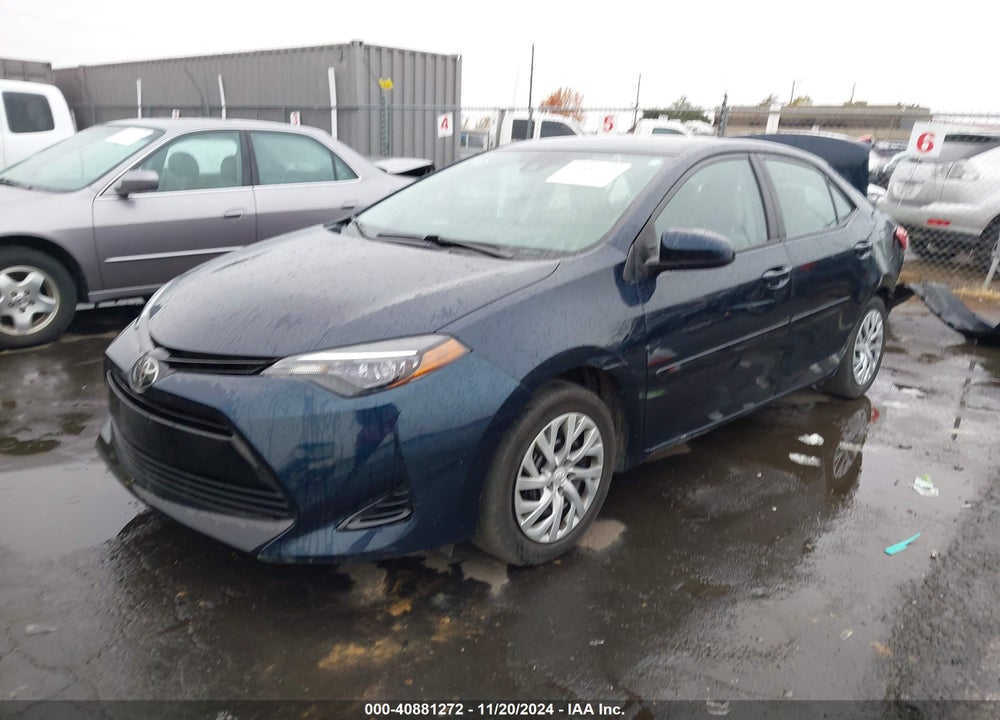 2018 TOYOTA COROLLA LE VIN: 2T1BURHE8JC002393