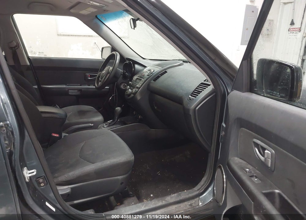 2011 KIA SOUL VIN: KNDJT2A21B7235444