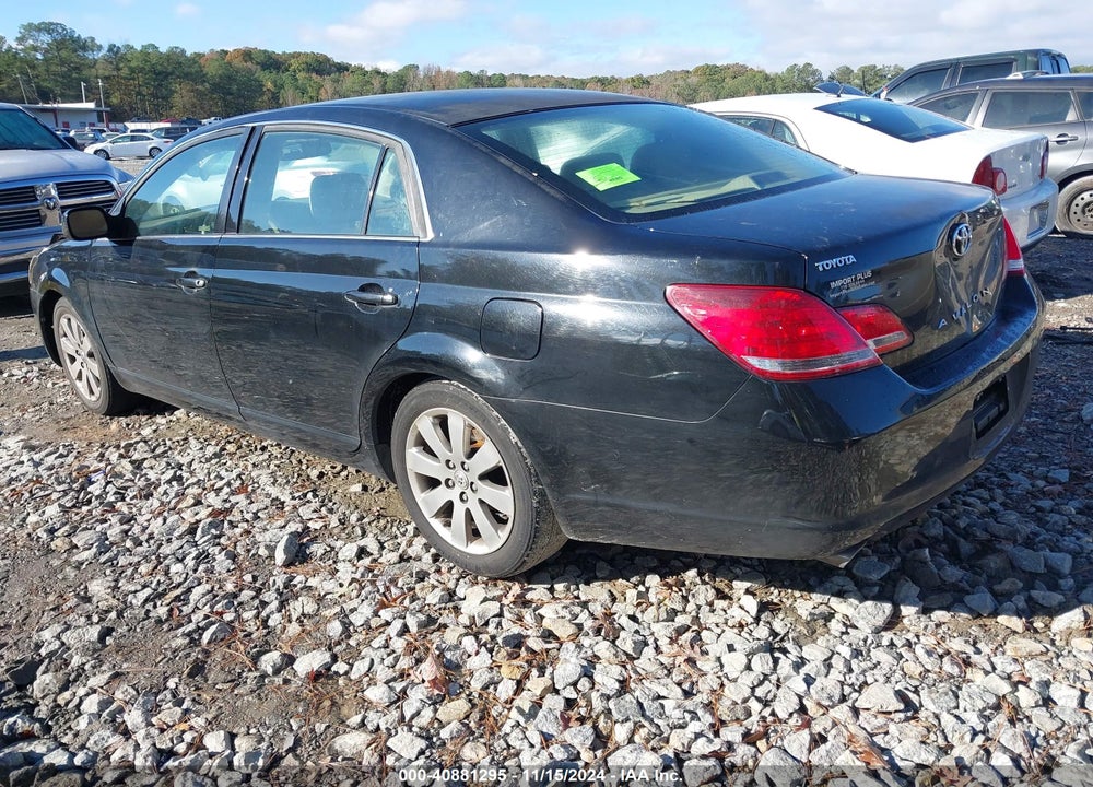 2005 TOYOTA AVALON XLS VIN: 4T1BK36B25U025748
