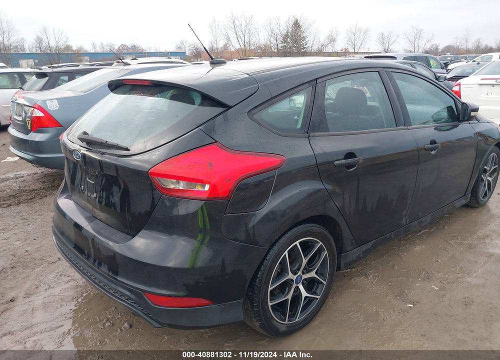 2015 FORD FOCUS SE VIN: 1FADP3K22FL386768